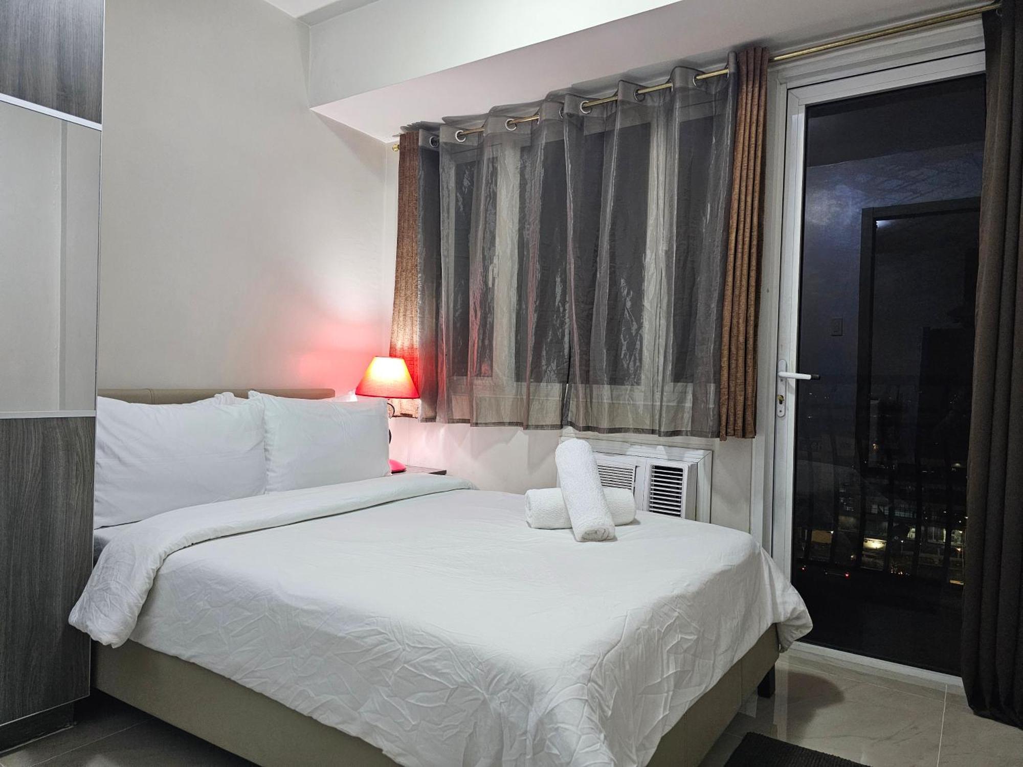 Apartment Solemare Parksuites Condominium - Condo R Us